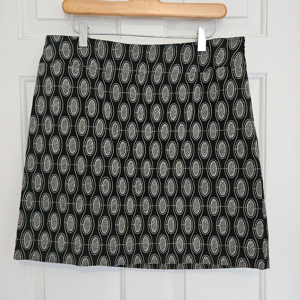 Ann Taylor Loft Black & White Oval Pattern A-Line Short Lined Skirt Size 8